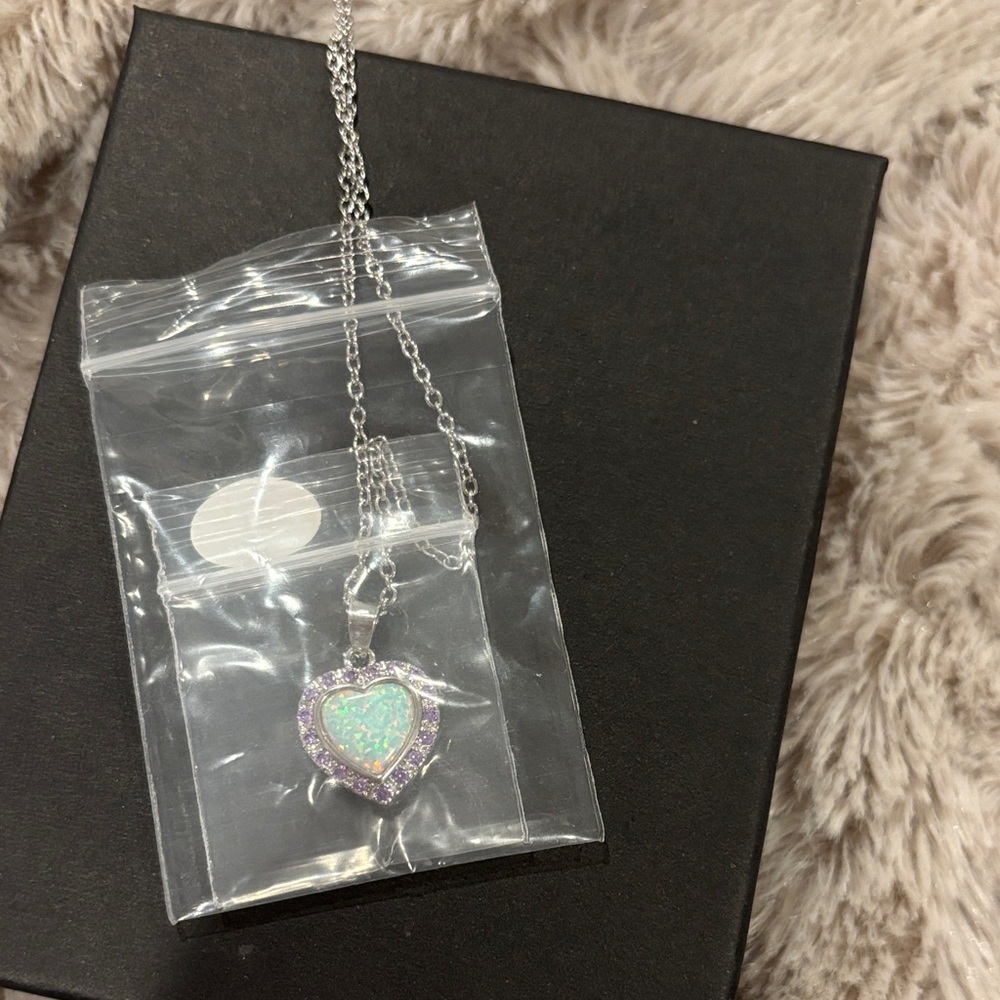 Elegant Silver Heart Pendant Necklace